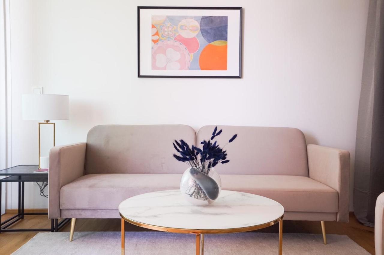 Boutique Studio With Terrace And Pool Wien Eksteriør bilde