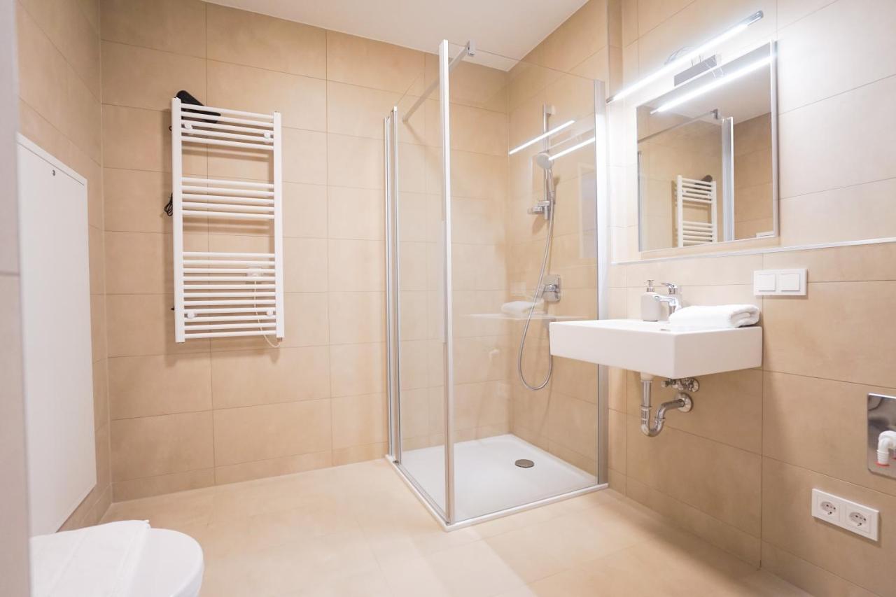 Boutique Studio With Terrace And Pool Wien Eksteriør bilde