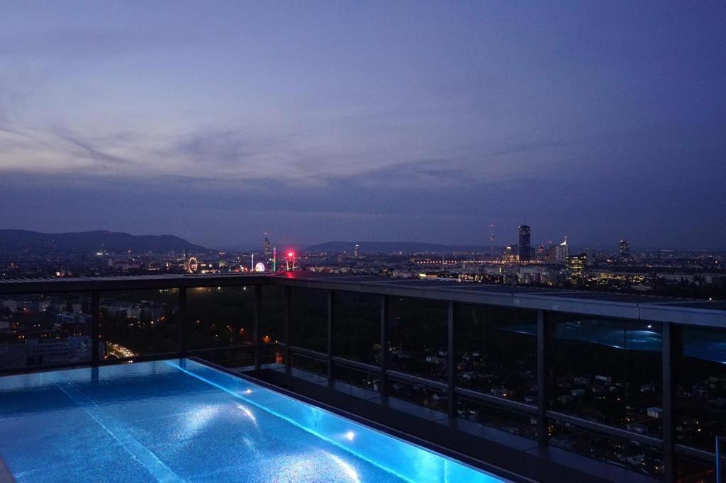 Boutique Studio With Terrace And Pool Wien Eksteriør bilde